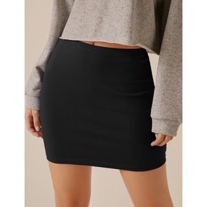 Forever 21 plain black mini skirt, size small